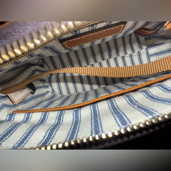 VINTAGE Dooney & Bourke Leather Mini Domed Crossbody - Picture 3 of 6